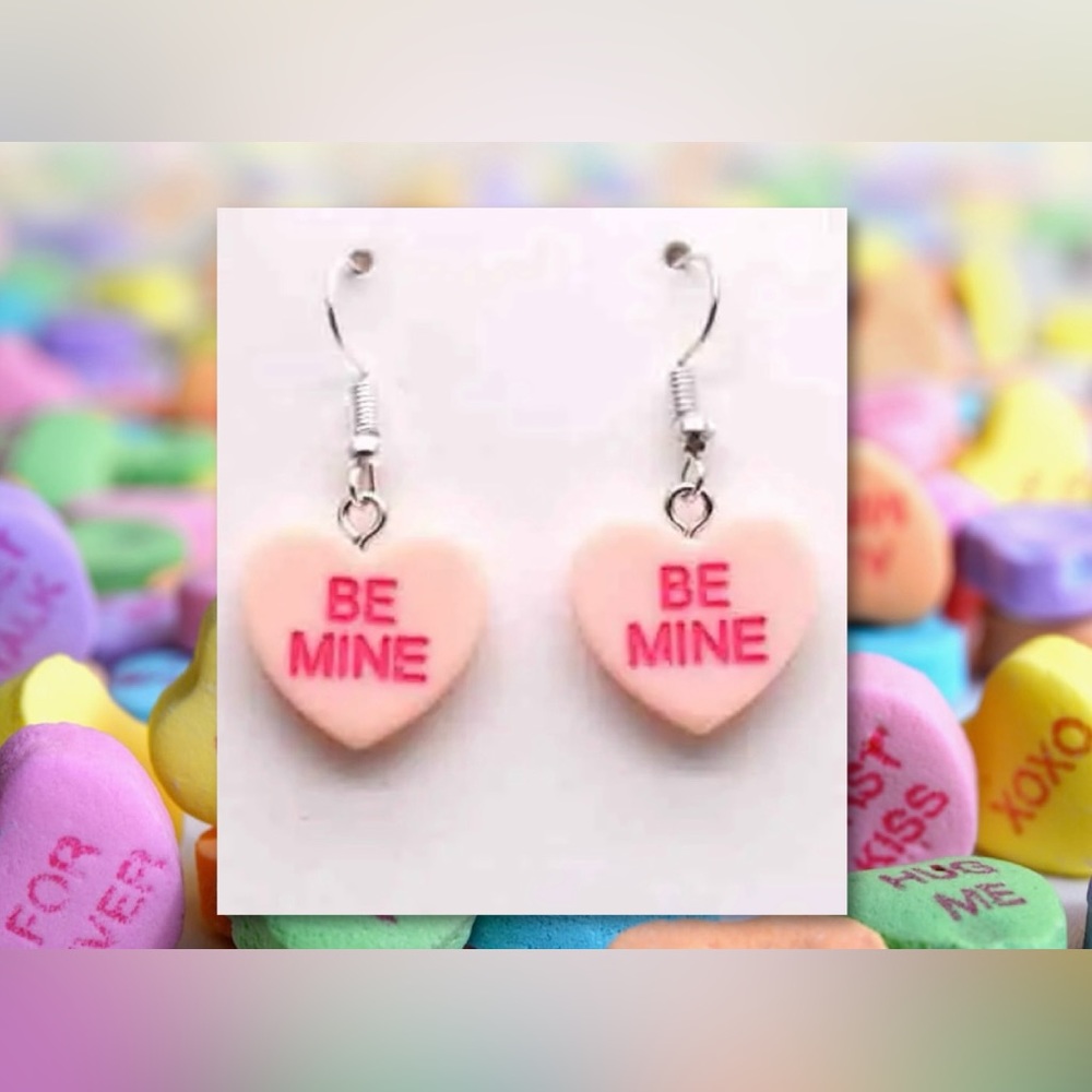 $1 VALENTINES EARRINGS. NEW. $1 WITH ANY $10 ORDER OR MORE - Picture 1 of 9